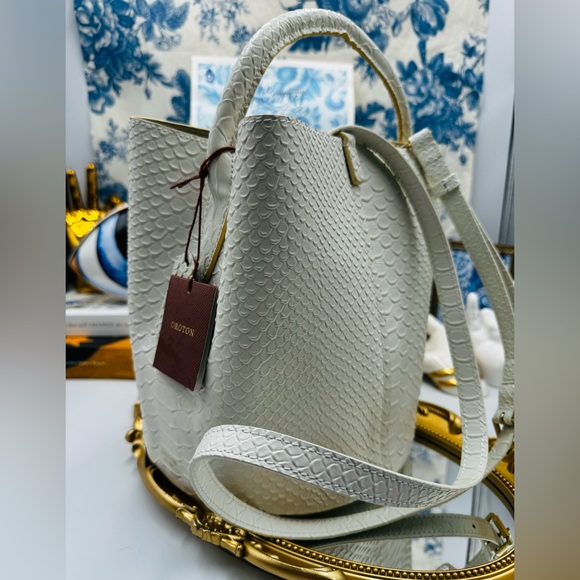 🆕 OROTON 🧿 NWT Mila Bucket Bag, White Snakeskin Textured Leather - Picture 7 of 15